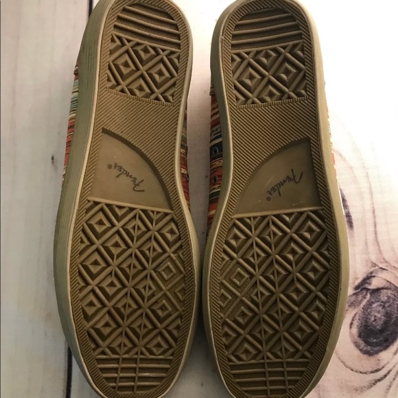❌SOLD❌ Fender Footwear Men Canvas Sneakers Shoes - Picture 4 of 8